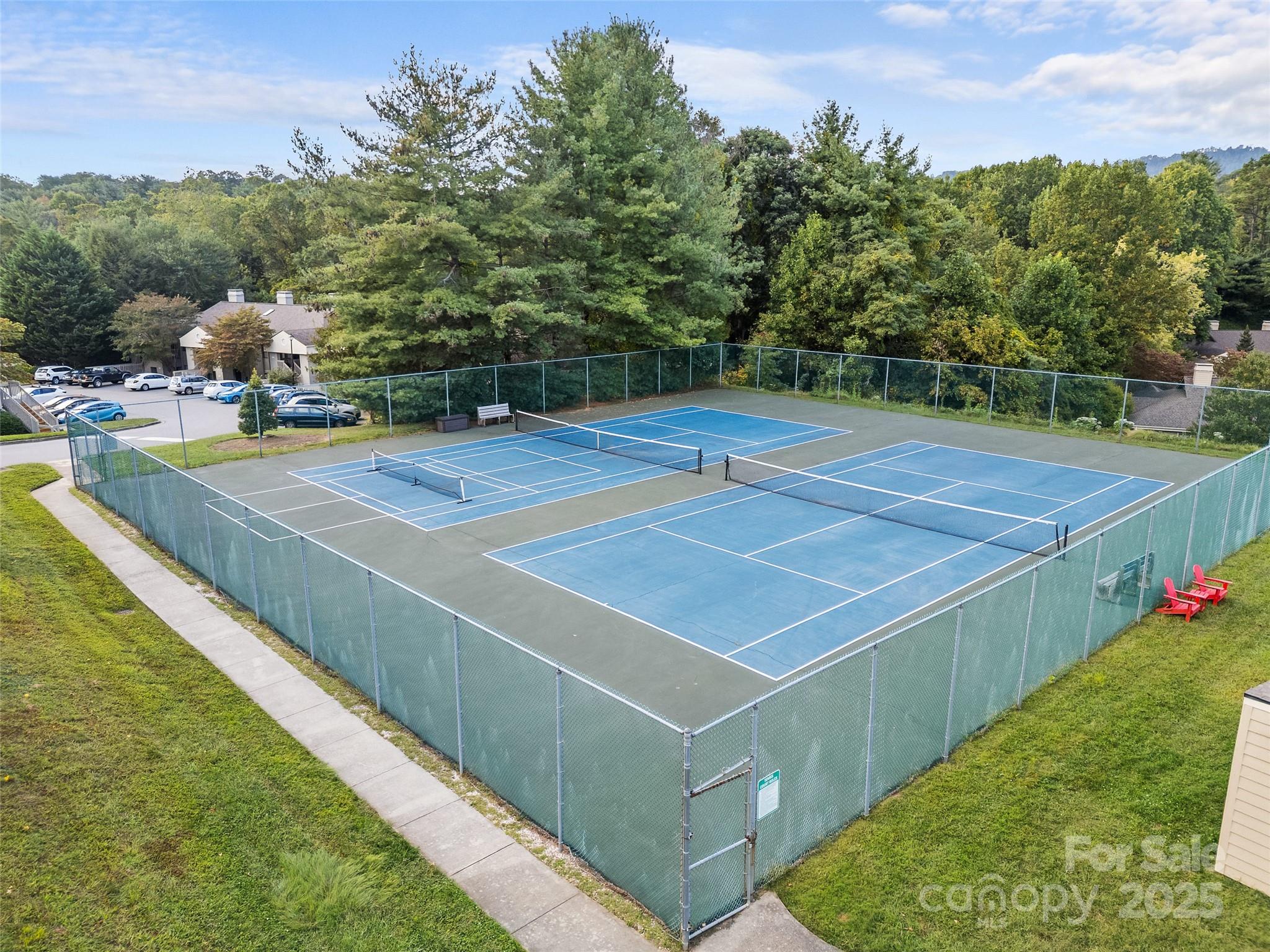 106 Abbey Circle Asheville NC 28805