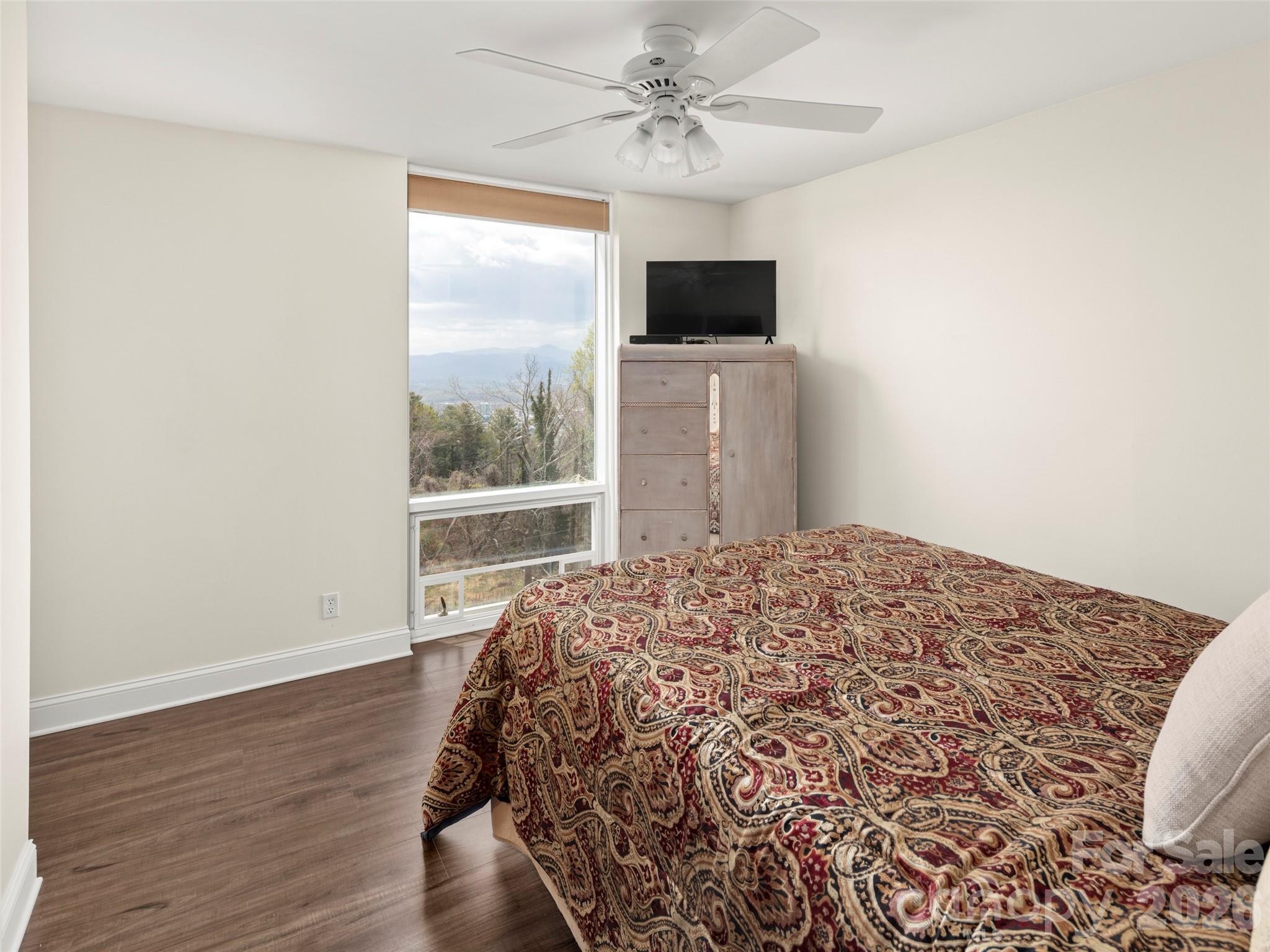 647 Town Mountain Road Asheville NC 28804