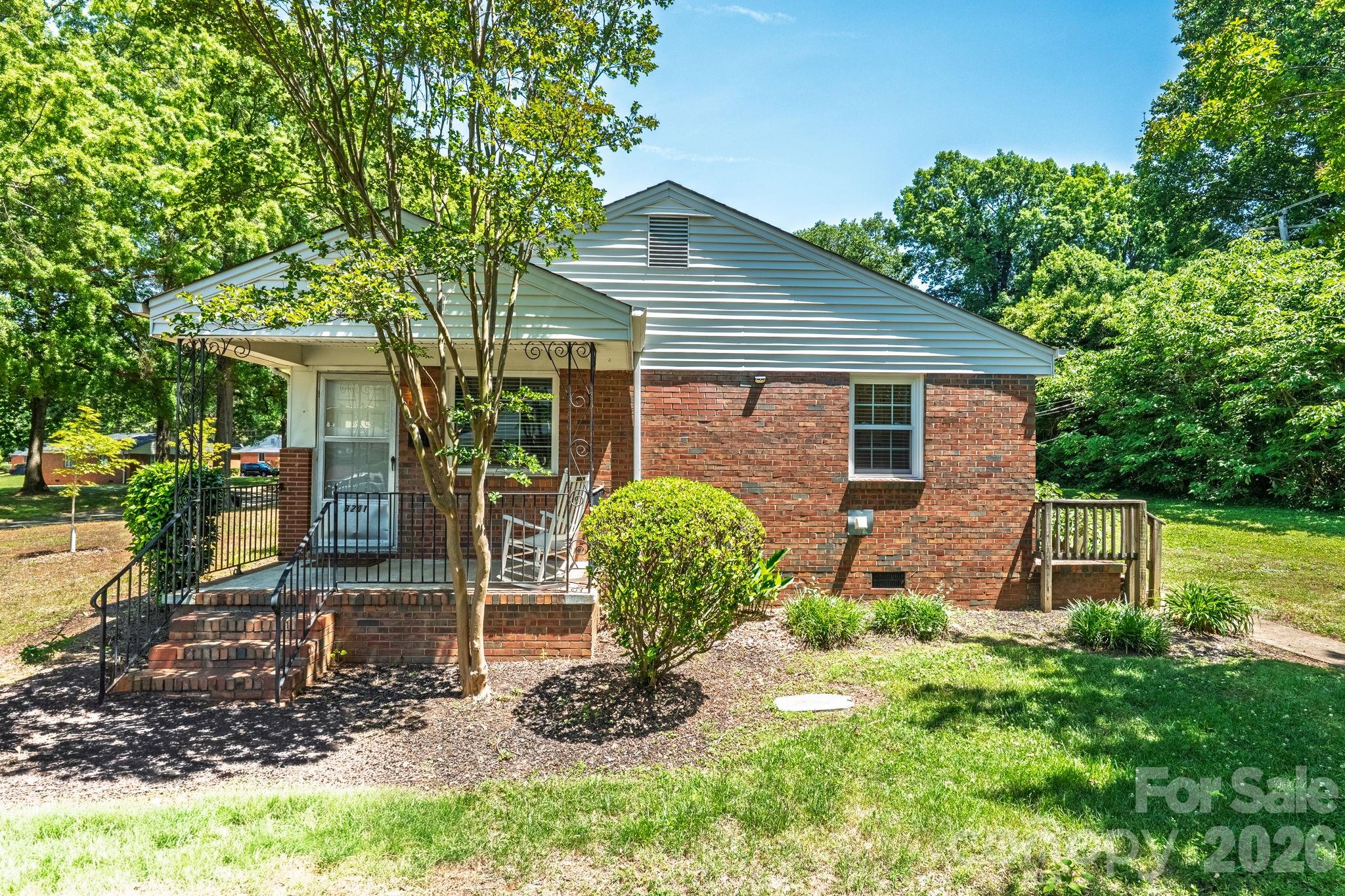 3241 Minnesota Road Charlotte NC 28208