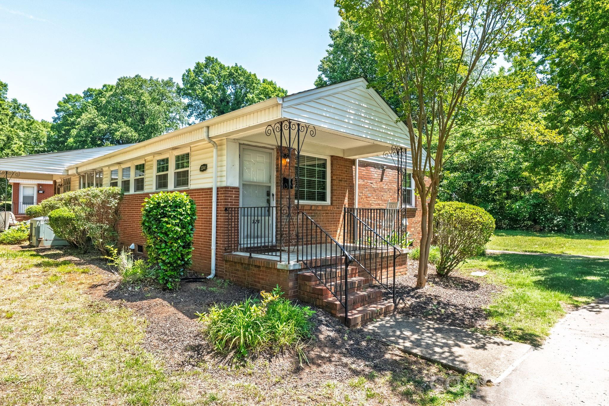 3241 Minnesota Road Charlotte NC 28208