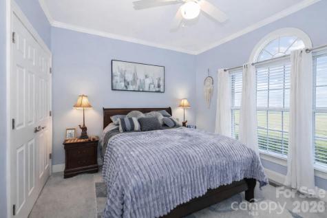 1530 Forest Park Drive Statesville NC 28677