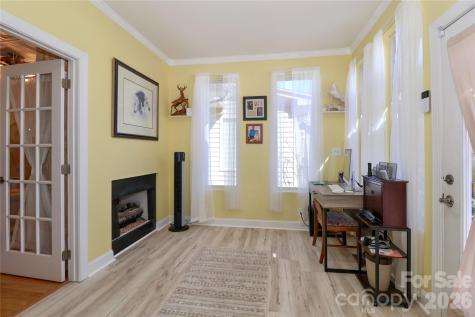 1530 Forest Park Drive Statesville NC 28677