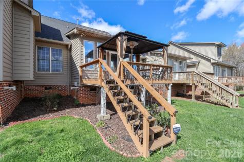1530 Forest Park Drive Statesville NC 28677