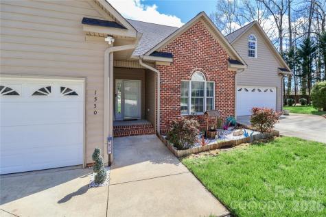 1530 Forest Park Drive Statesville NC 28677