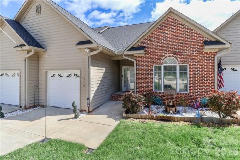 1530 Forest Park Drive Statesville NC 28677