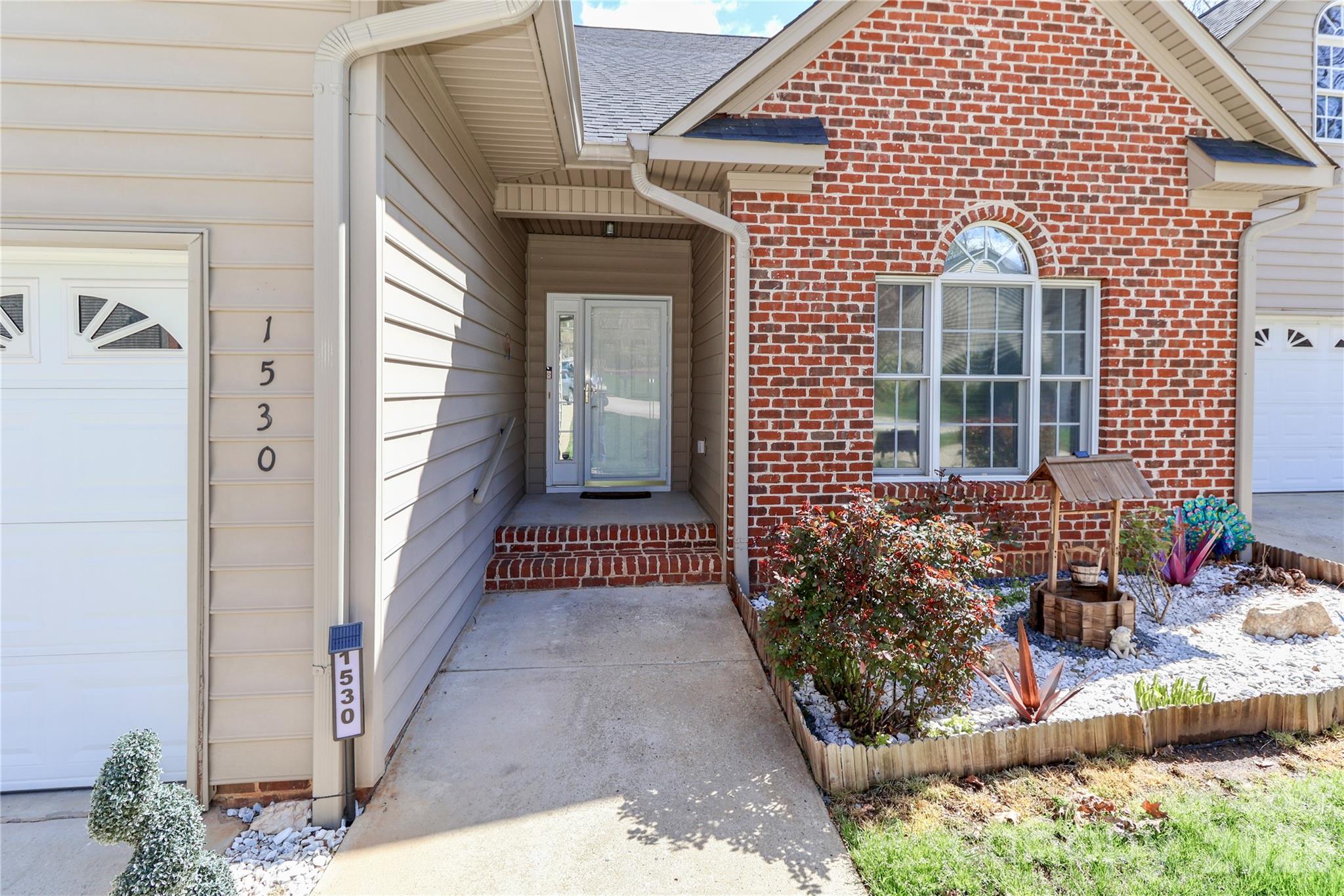 1530 Forest Park Drive Statesville NC 28677