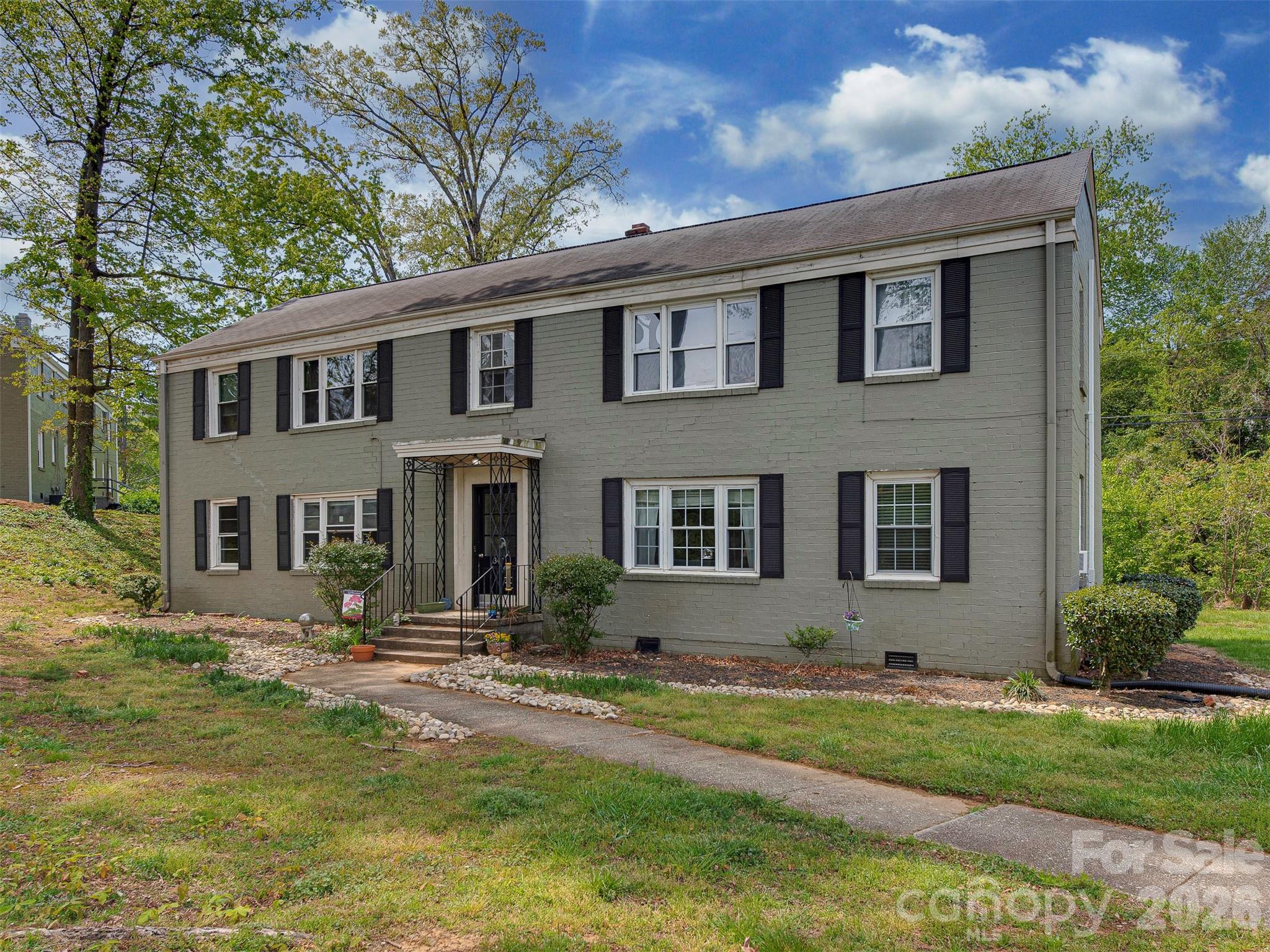 349 Wakefield Drive Charlotte NC 28209