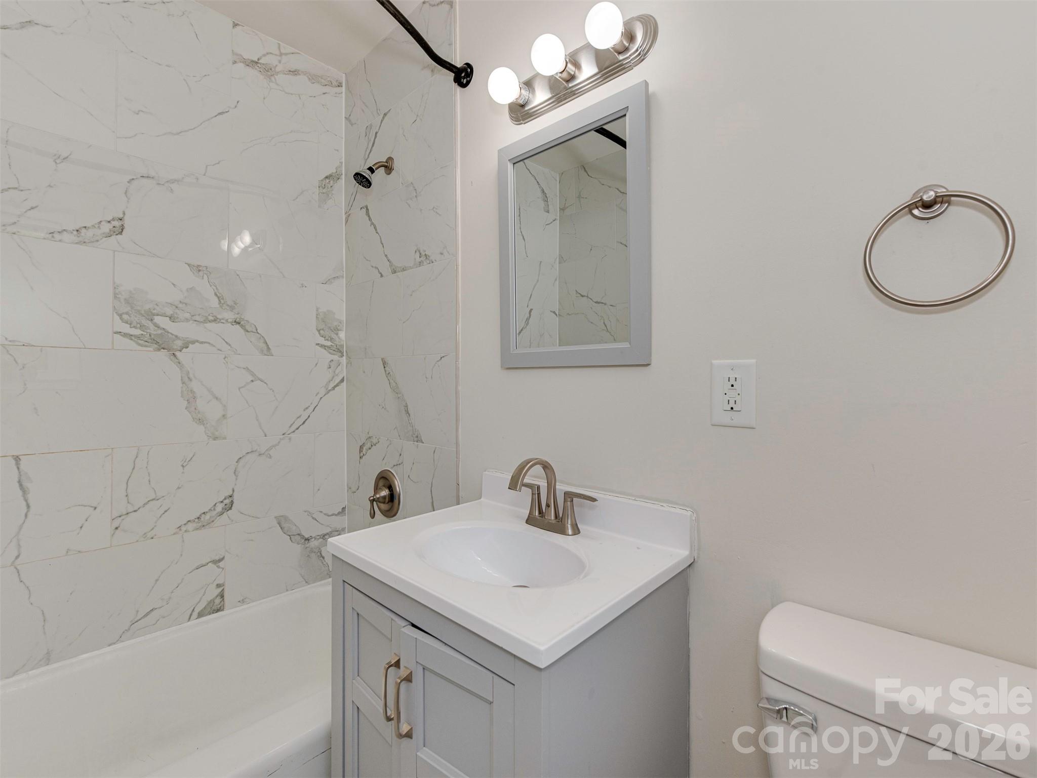 349 Wakefield Drive Charlotte NC 28209