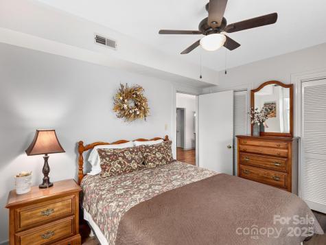 622 S Haywood Street Waynesville NC 28786