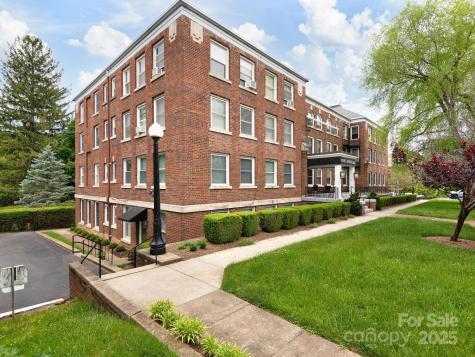 622 S Haywood Street Waynesville NC 28786