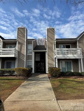 9611 Vinca Circle Charlotte NC 28213