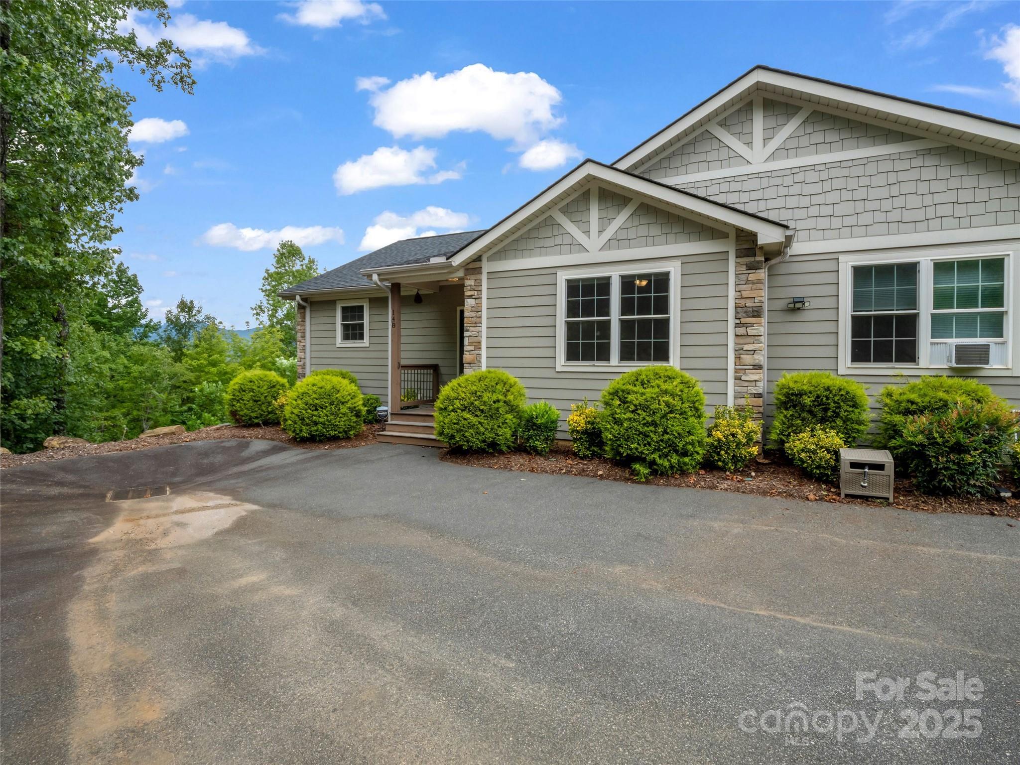 148 Red Hawk Knoll Lake Lure NC 28746