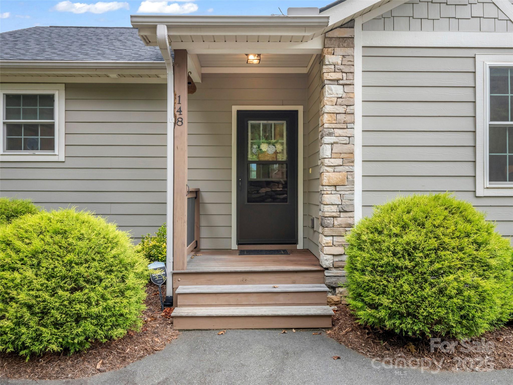 148 Red Hawk Knoll Lake Lure NC 28746