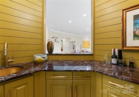 974 Queens Road Charlotte NC 28207