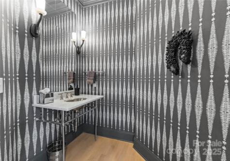 974 Queens Road Charlotte NC 28207