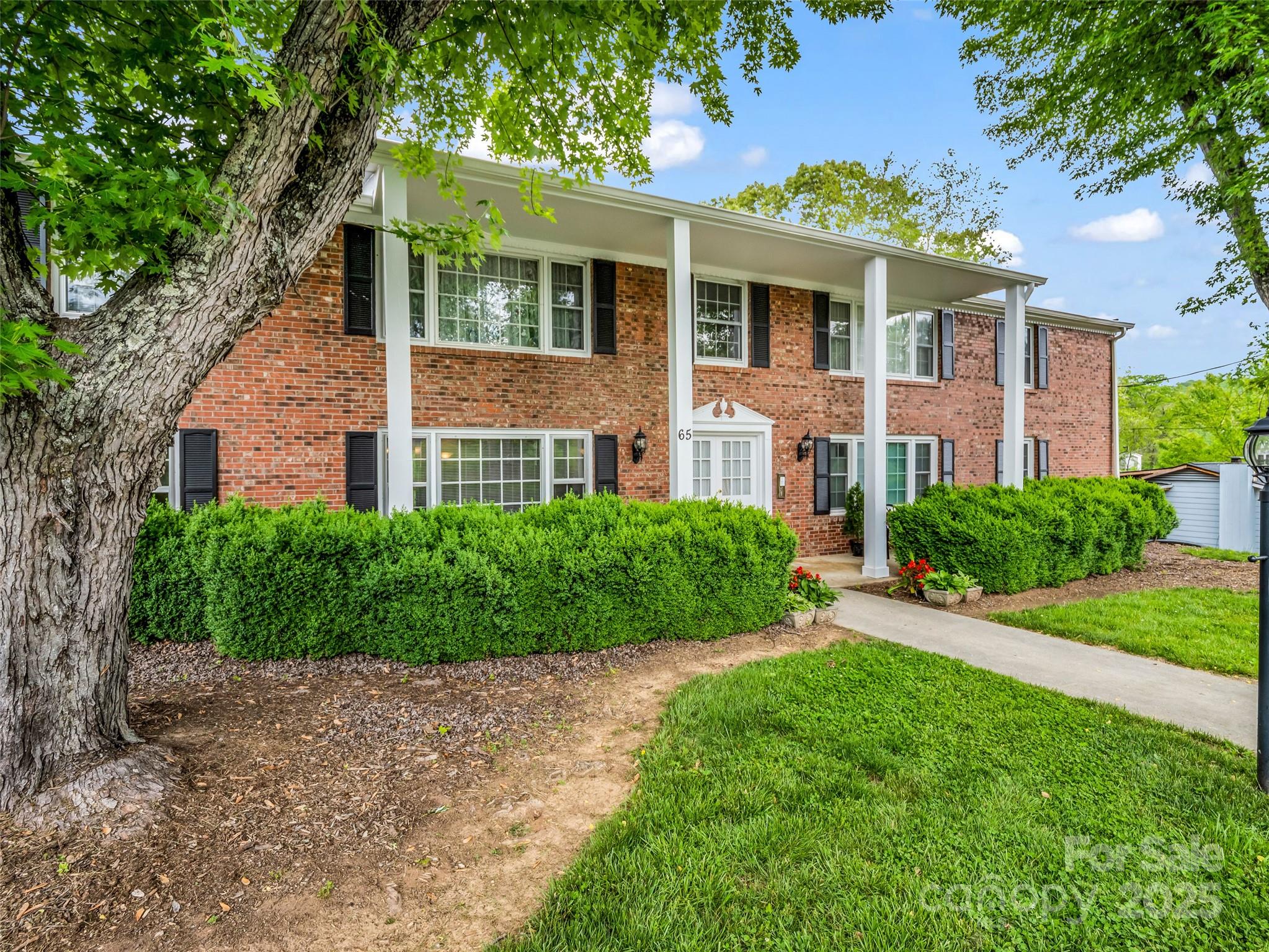 65 Brookside Drive Hendersonville NC 28792