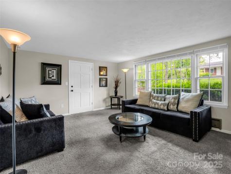 65 Brookside Drive Hendersonville NC 28792