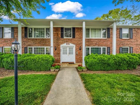 65 Brookside Drive Hendersonville NC 28792