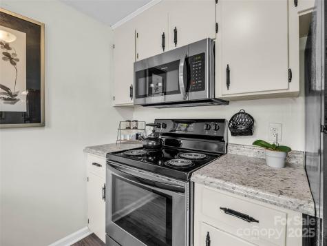 65 Brookside Drive Hendersonville NC 28792