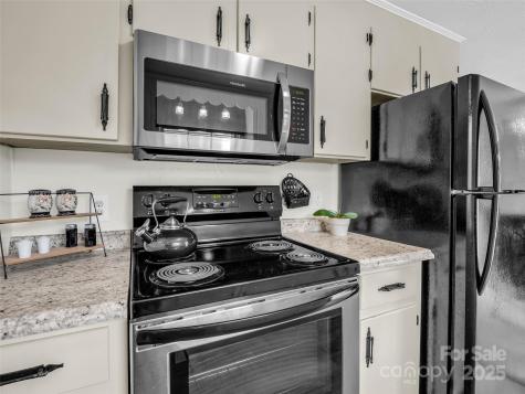 65 Brookside Drive Hendersonville NC 28792