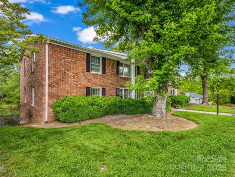 65 Brookside Drive Hendersonville NC 28792