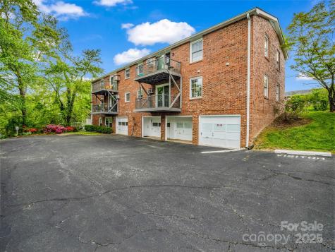 65 Brookside Drive Hendersonville NC 28792