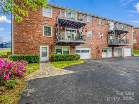 65 Brookside Drive Hendersonville NC 28792