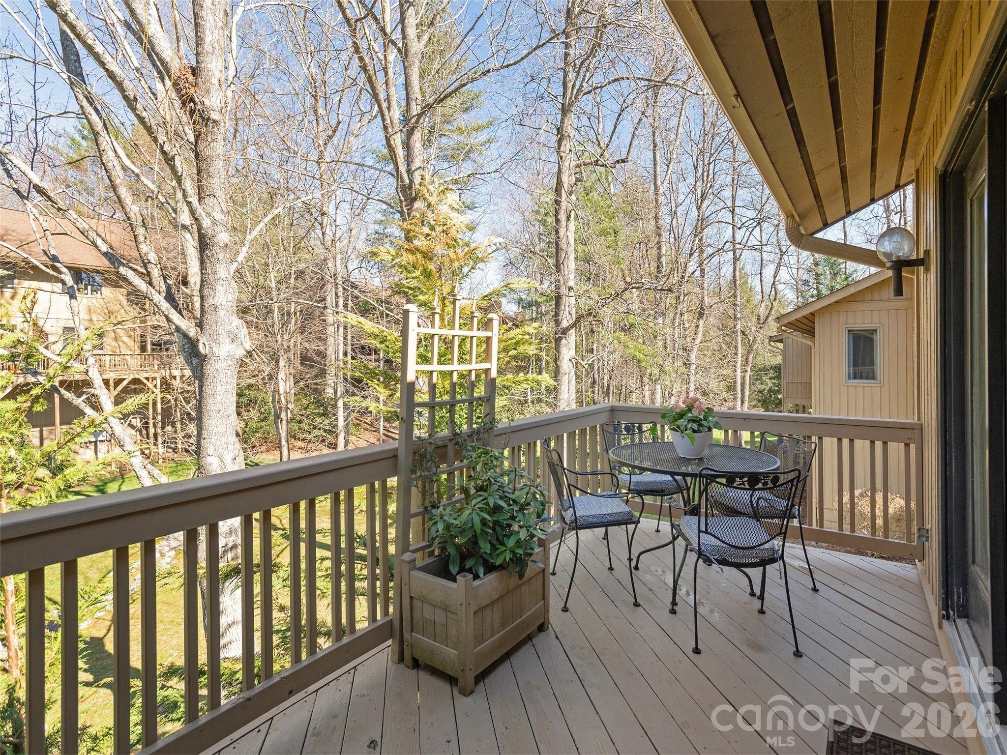 701 Red Oak Drive Hendersonville NC 28791