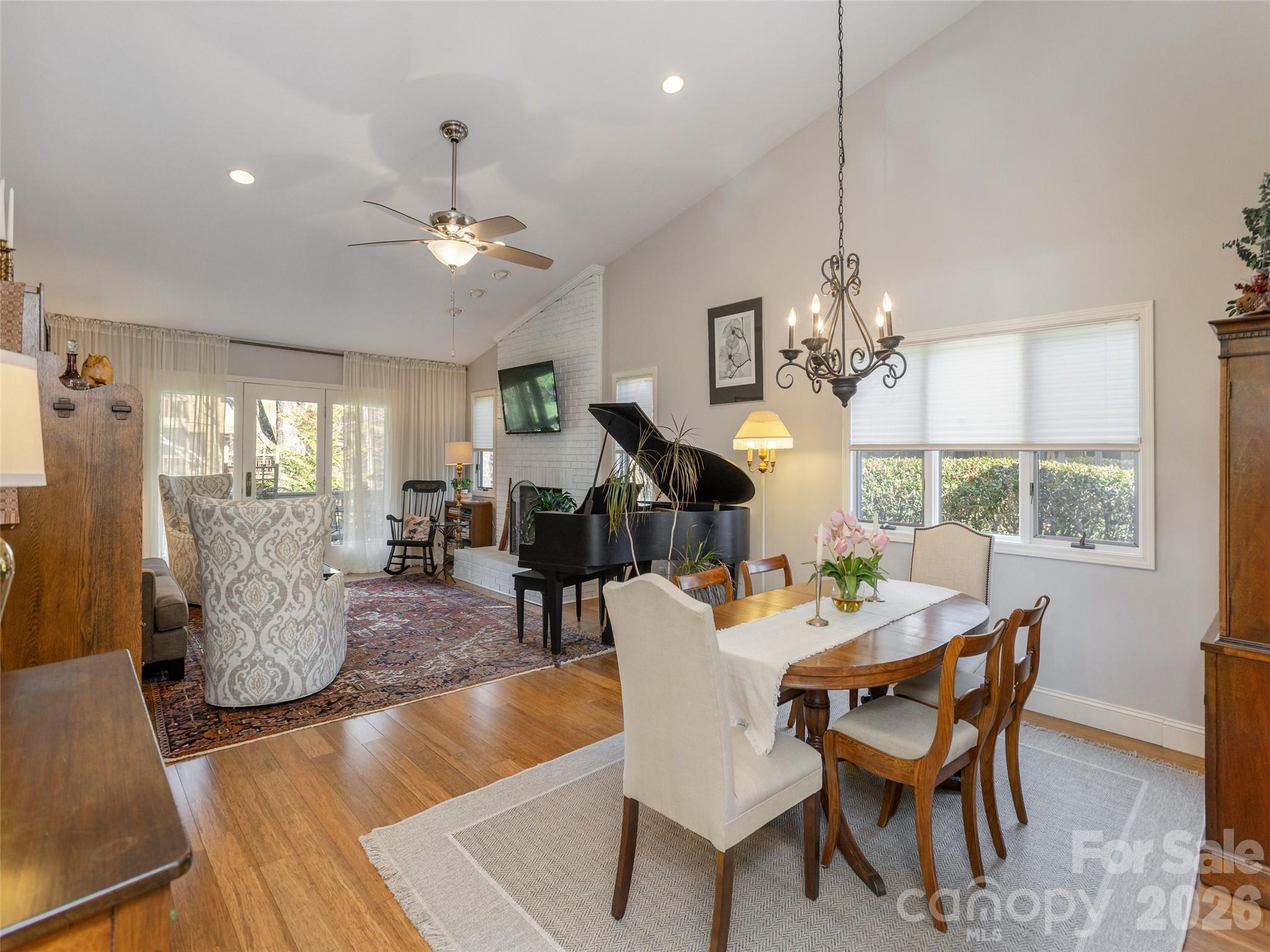 701 Red Oak Drive Hendersonville NC 28791