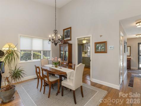 701 Red Oak Drive Hendersonville NC 28791