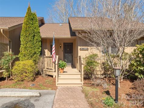 701 Red Oak Drive Hendersonville NC 28791