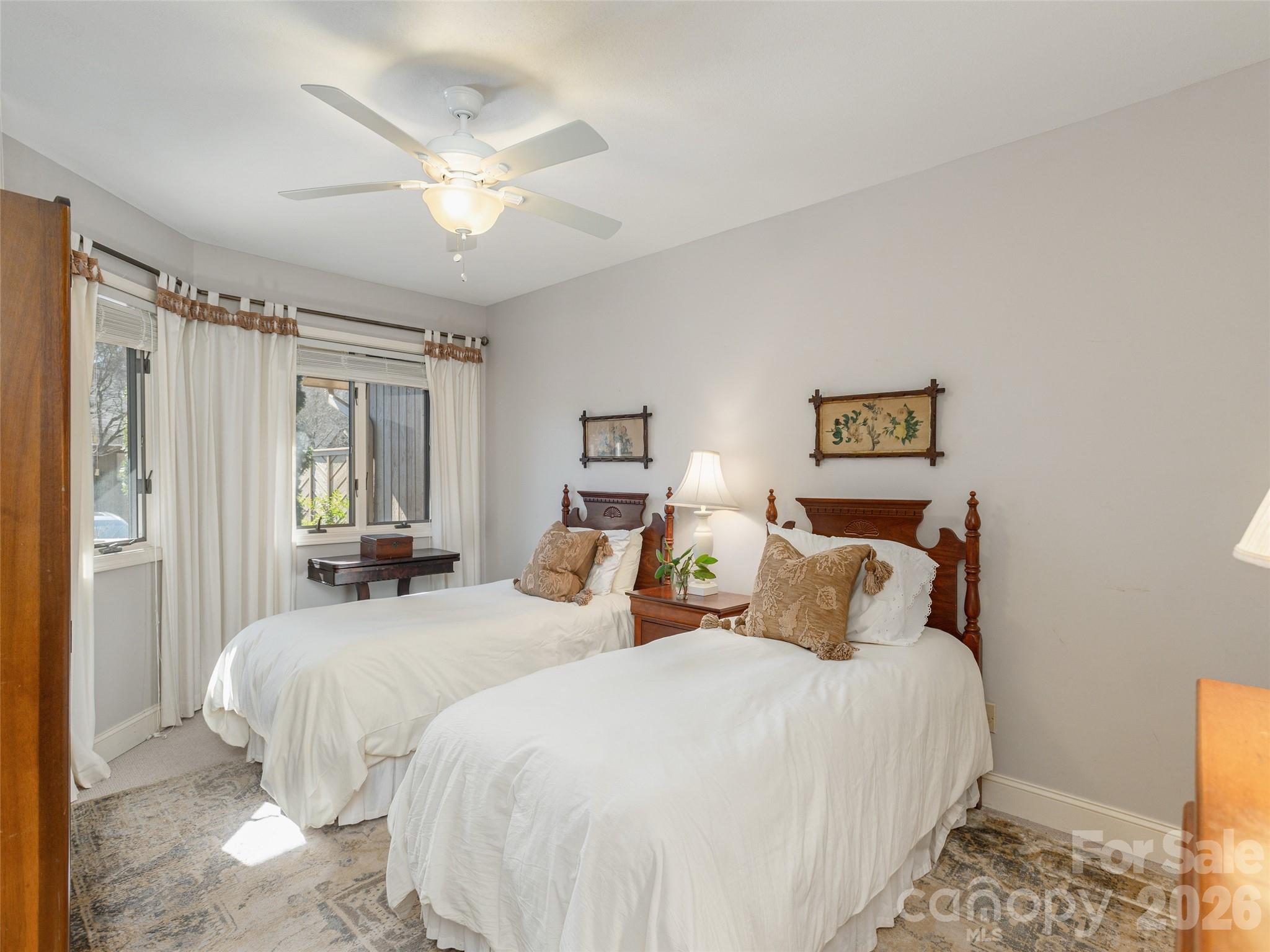 701 Red Oak Drive Hendersonville NC 28791