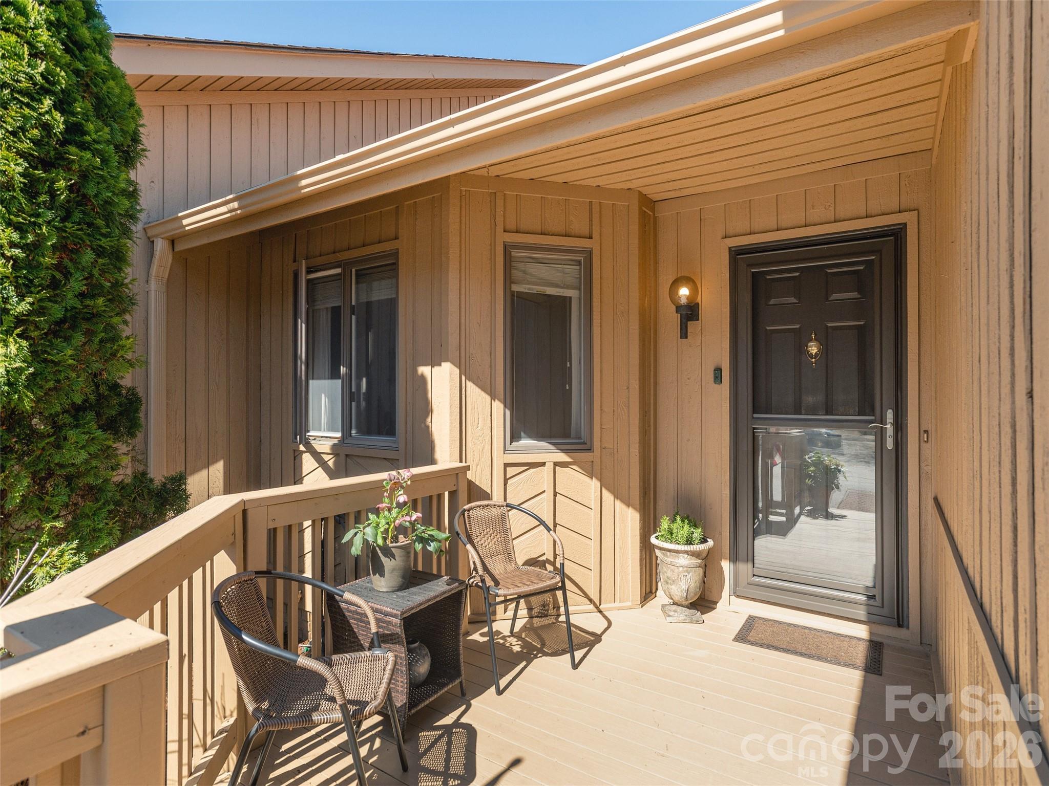701 Red Oak Drive Hendersonville NC 28791