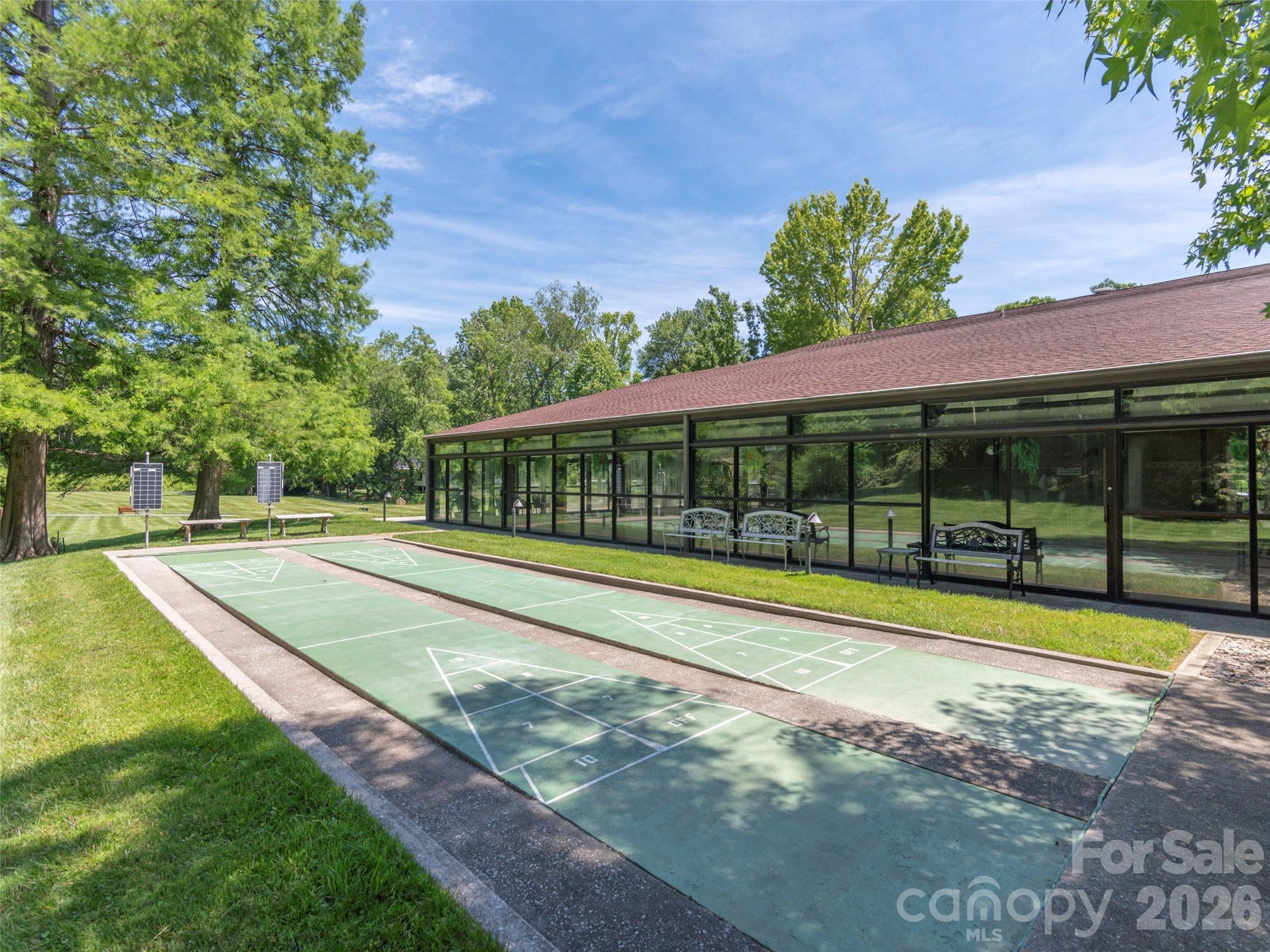 701 Red Oak Drive Hendersonville NC 28791