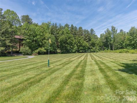 701 Red Oak Drive Hendersonville NC 28791