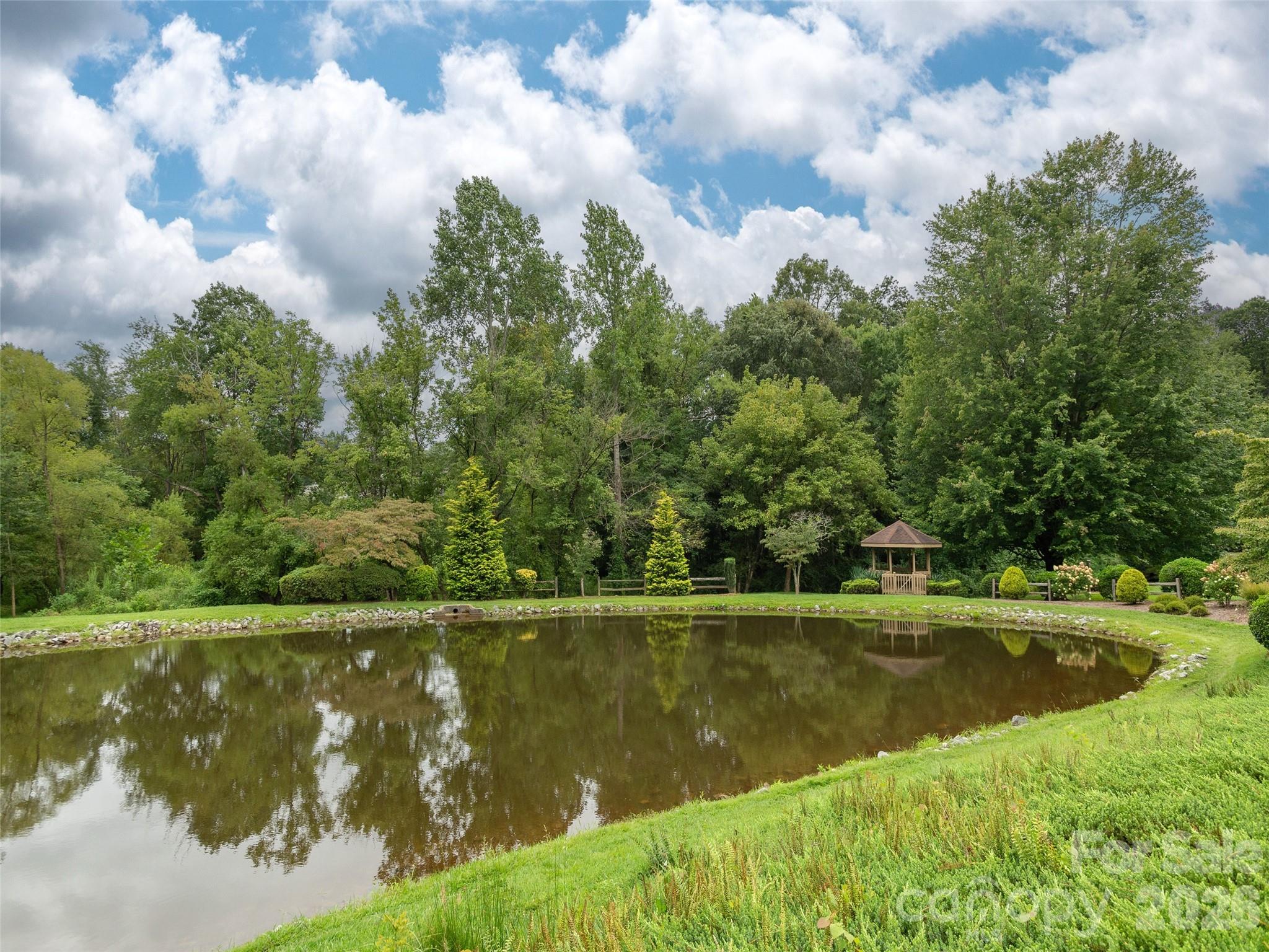 701 Red Oak Drive Hendersonville NC 28791