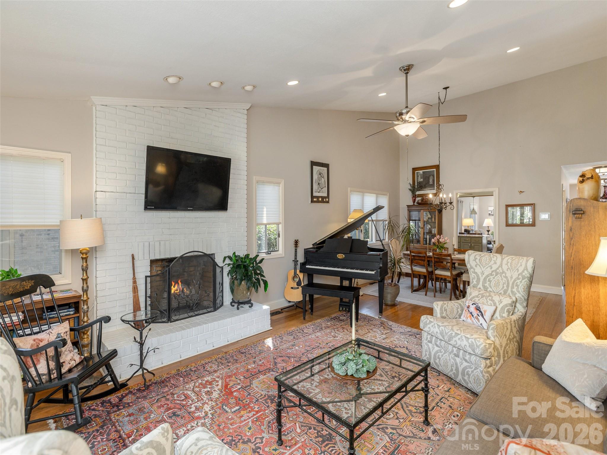 701 Red Oak Drive Hendersonville NC 28791