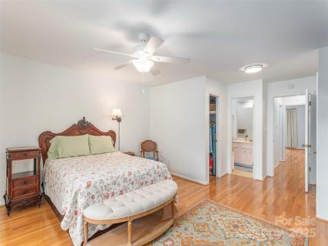 208 Crowfields Drive Asheville NC 28803