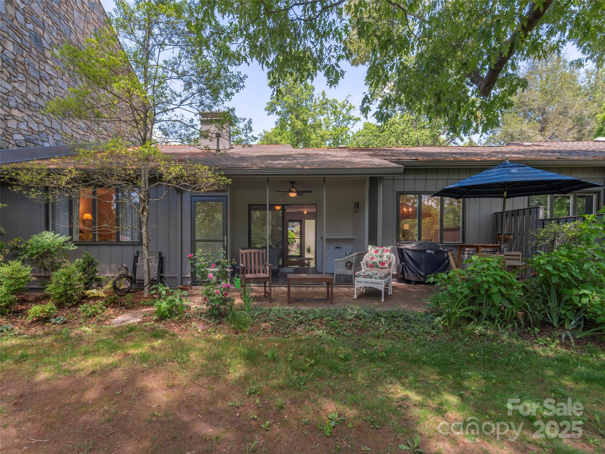 208 Crowfields Drive Asheville NC 28803