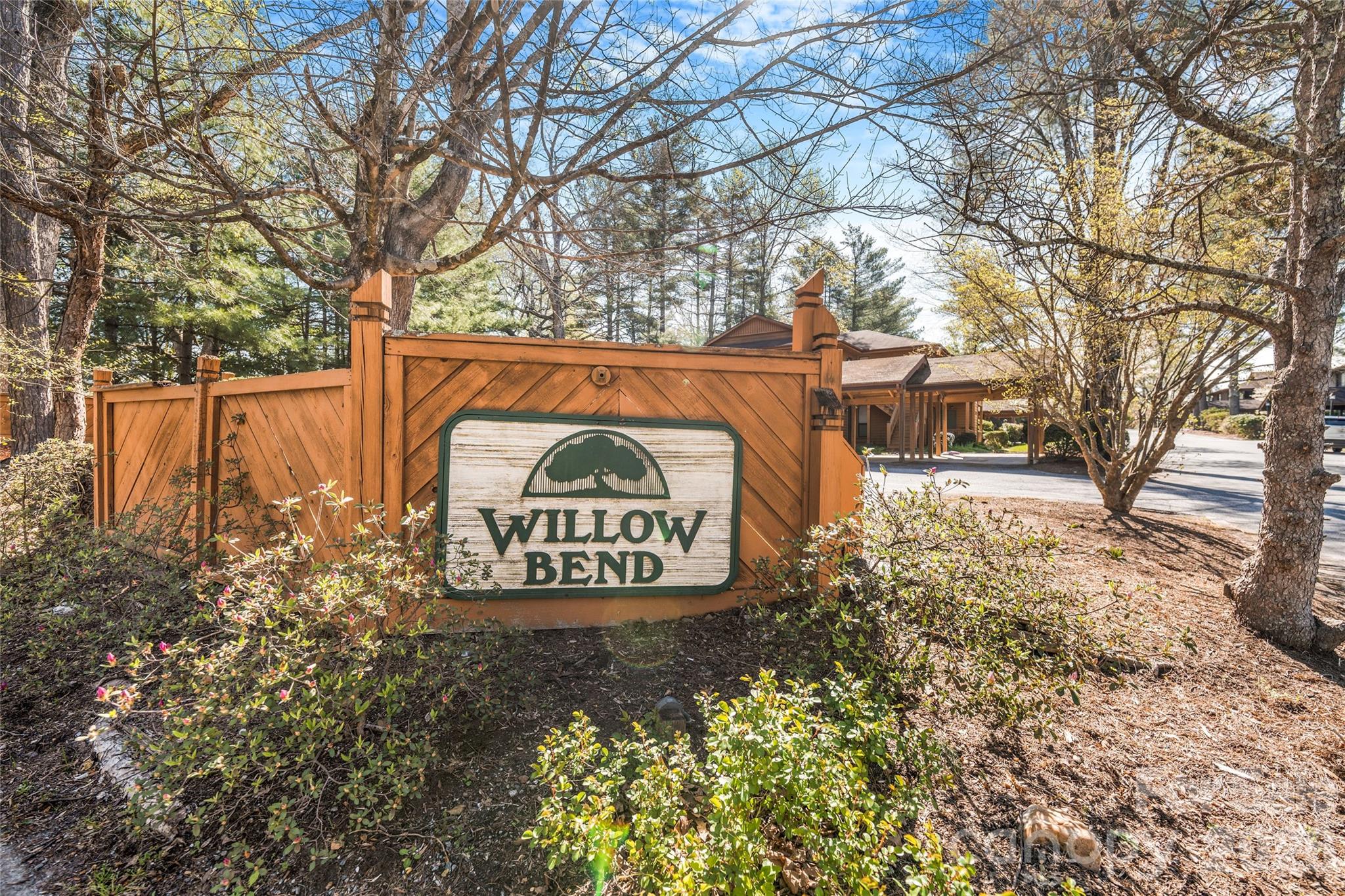 521 Courtwood Lane Hendersonville NC 28739