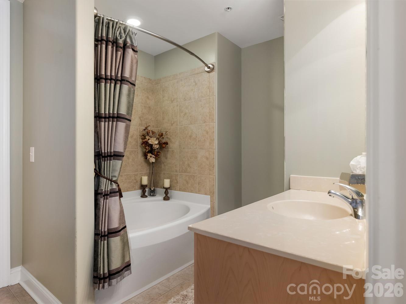 4620 Piedmont Row Drive Charlotte NC 28210