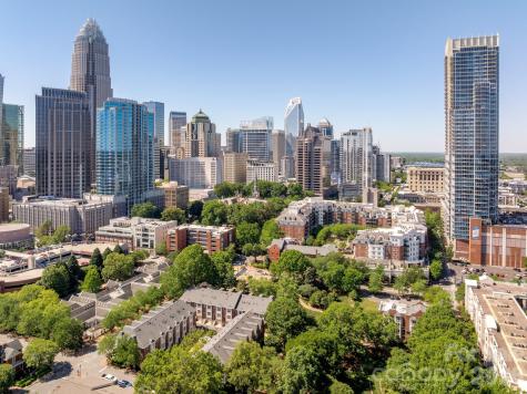 367 W 7th Street Charlotte NC 28202