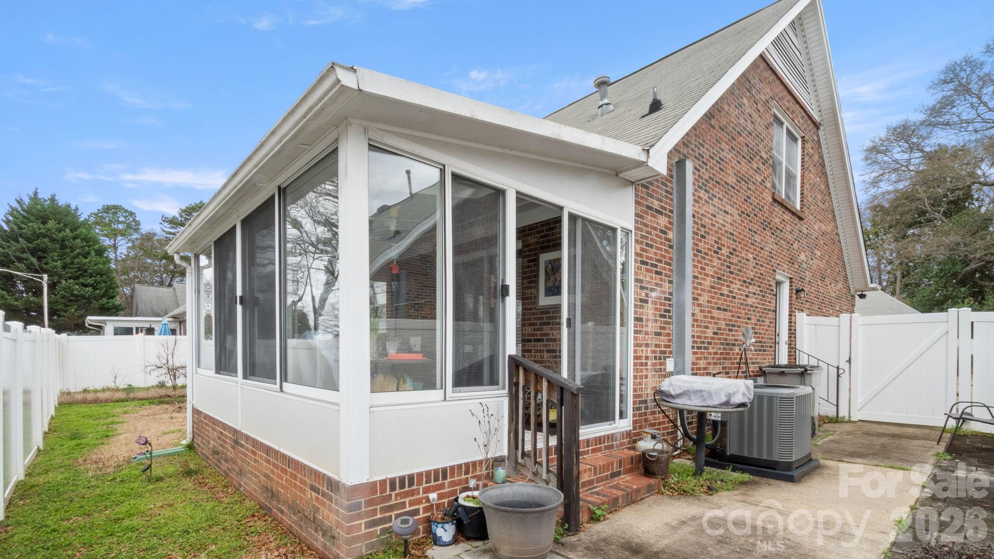 691 Carlton Drive Gastonia NC 28054
