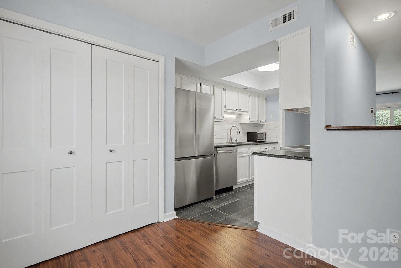 9241 N Vicksburg Park Court Charlotte NC 28210