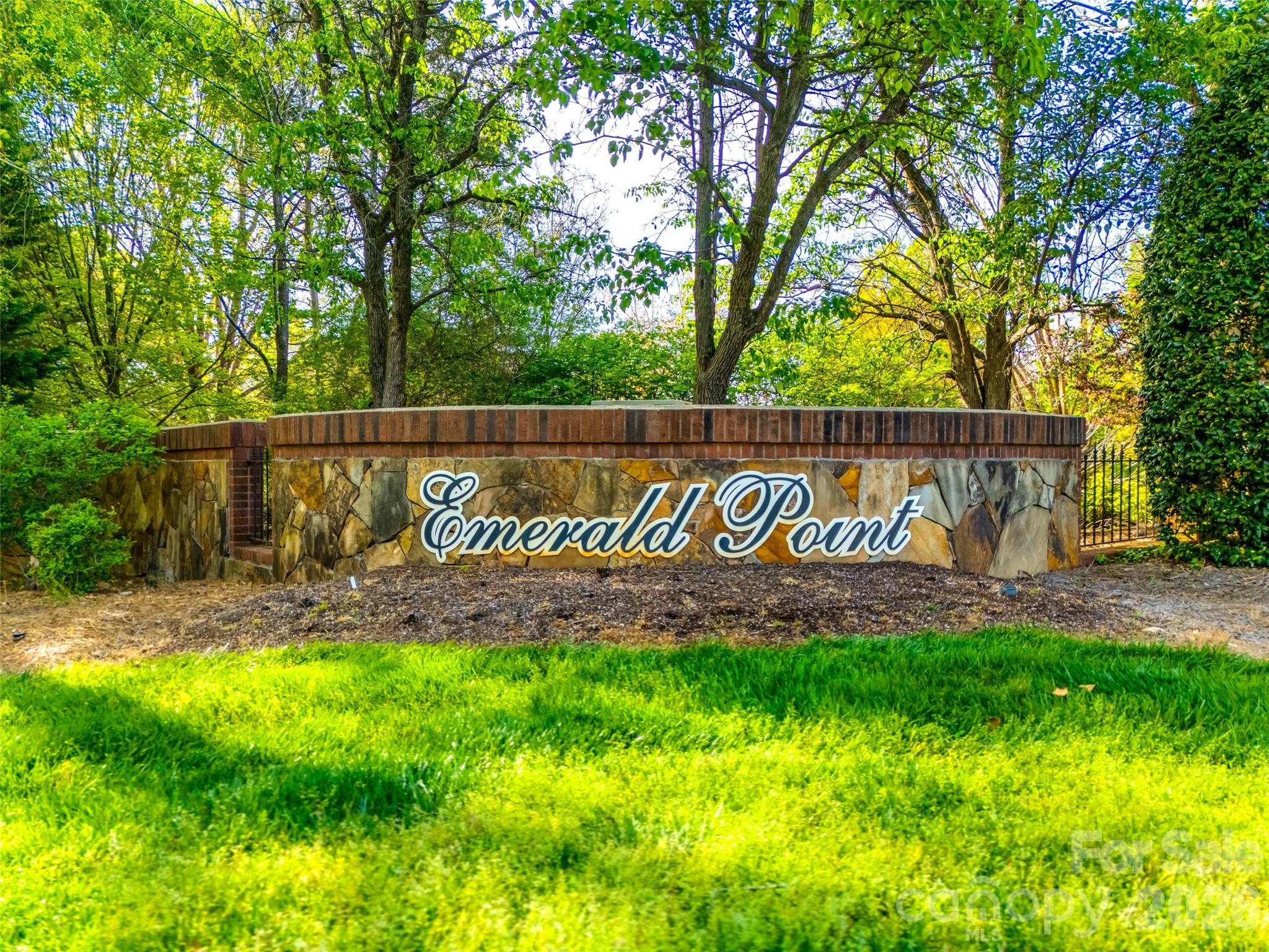 9709 Emerald Point Drive Charlotte NC 28278