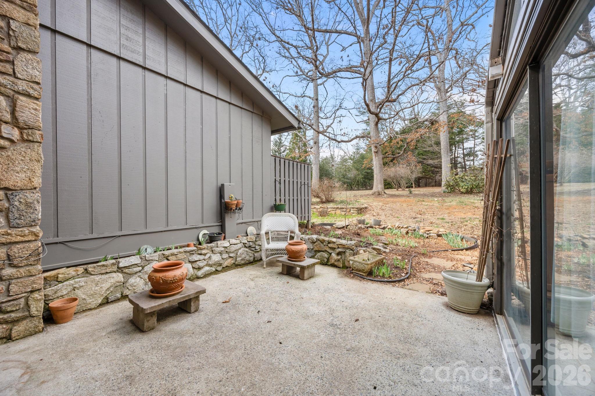 102 Crowfields Drive Asheville NC 28803