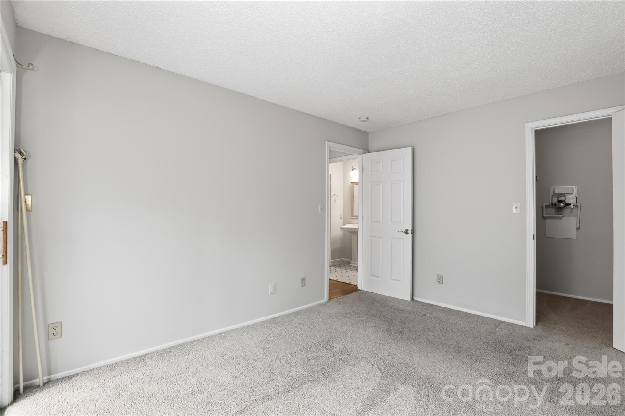 2518 Cranbrook Lane Charlotte NC 28207