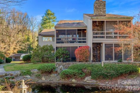 16 Lakemoor Lane Hendersonville NC 28739