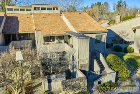 16 Lakemoor Lane Hendersonville NC 28739