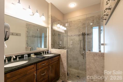 30 Club Villa Court Burnsville NC 28714